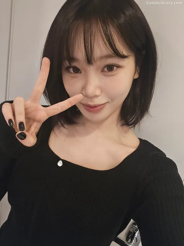 Kim Chaewon 김채원 [Le Sserafim] photo 20 of 2310