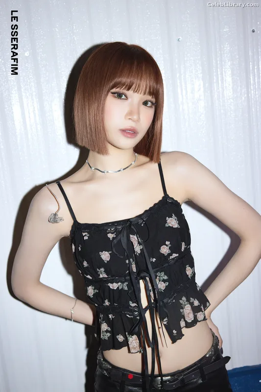 Kim Chaewon 김채원 [Le Sserafim] photo 11 of 2310
