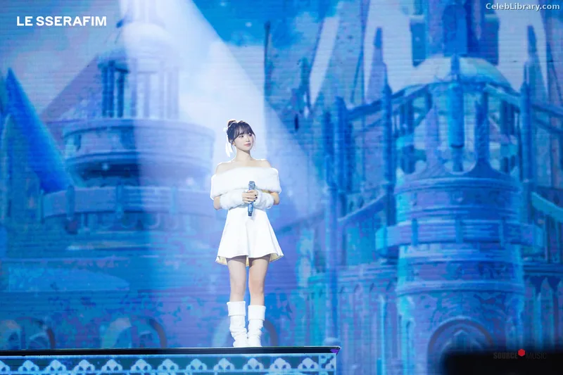 Kim Chaewon 김채원 [Le Sserafim] photo 16 of 2310