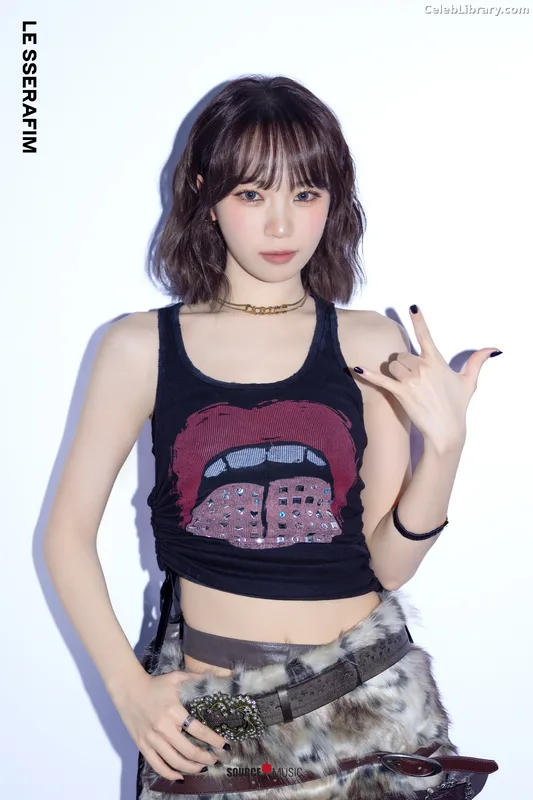 Kim Chaewon 김채원 [Le Sserafim] photo 17 of 2310