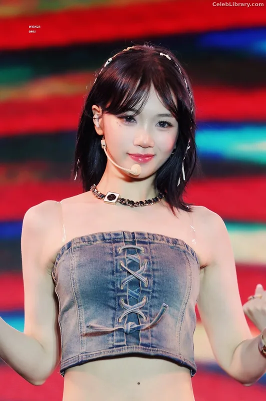 Kim Chaewon 김채원 [Le Sserafim] photo 3 of 2310