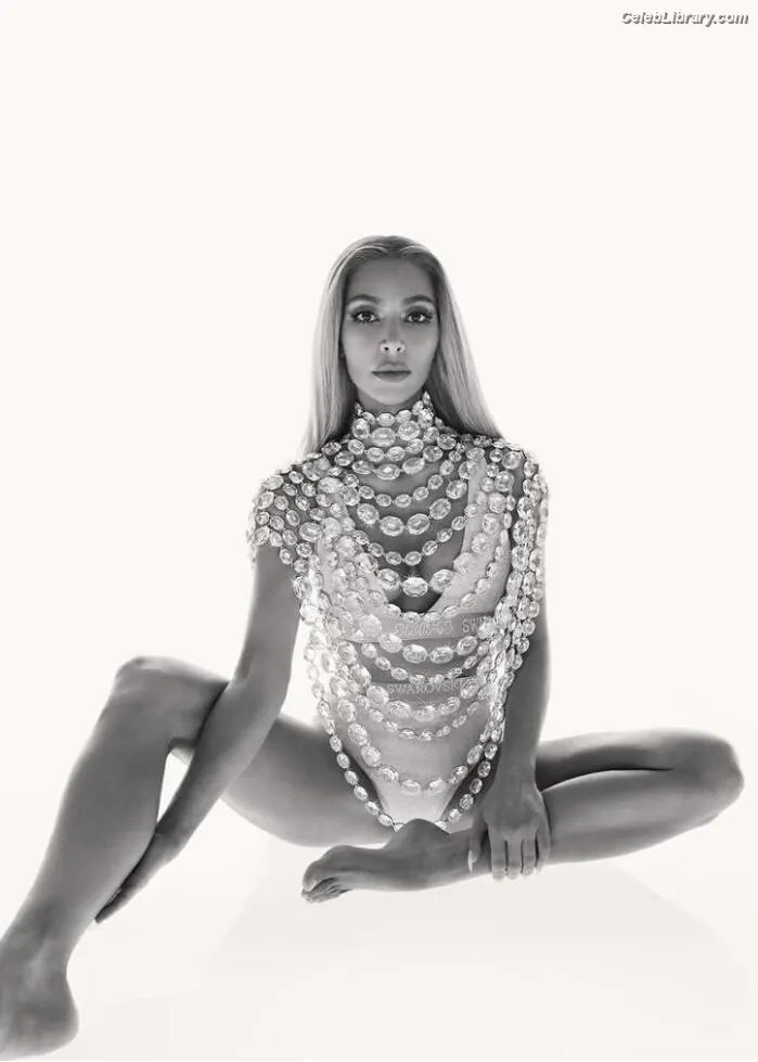 Kim Kardashian photo 21 of 4169