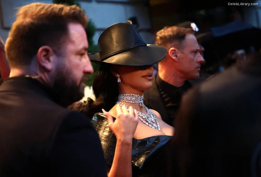 Kim Kardashian photo 9 of 4169