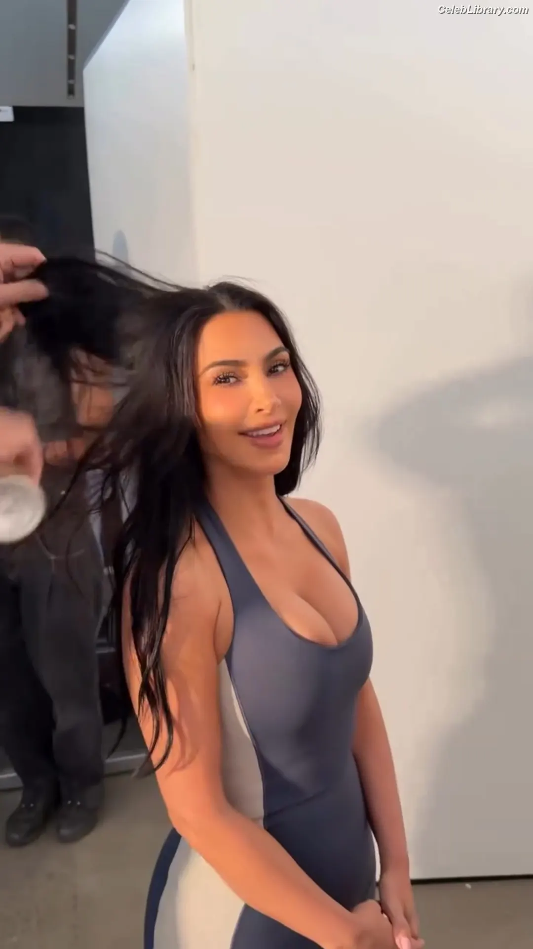 Kim Kardashian photo 3 of 4169