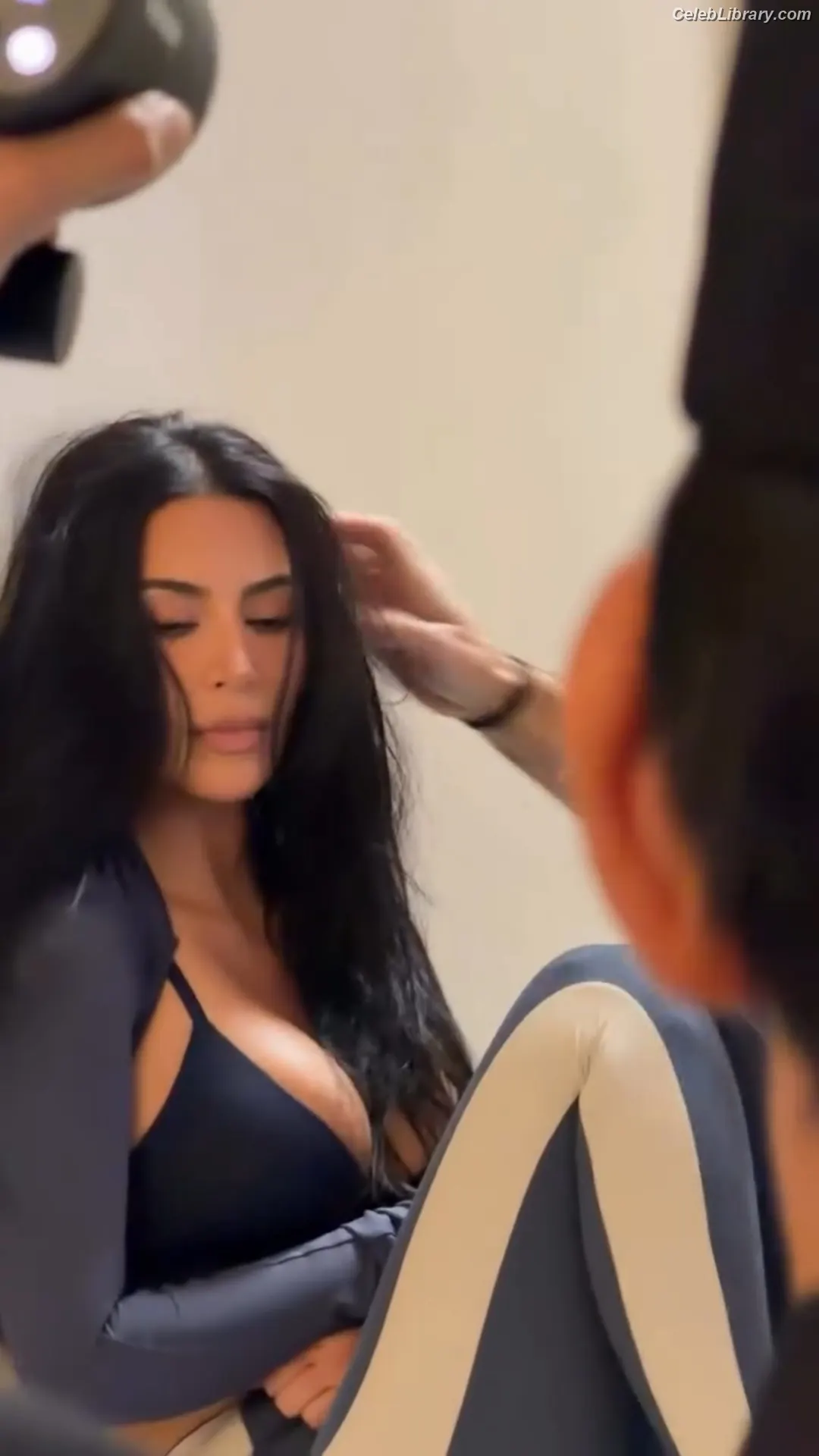 Kim Kardashian photo 8 of 4169
