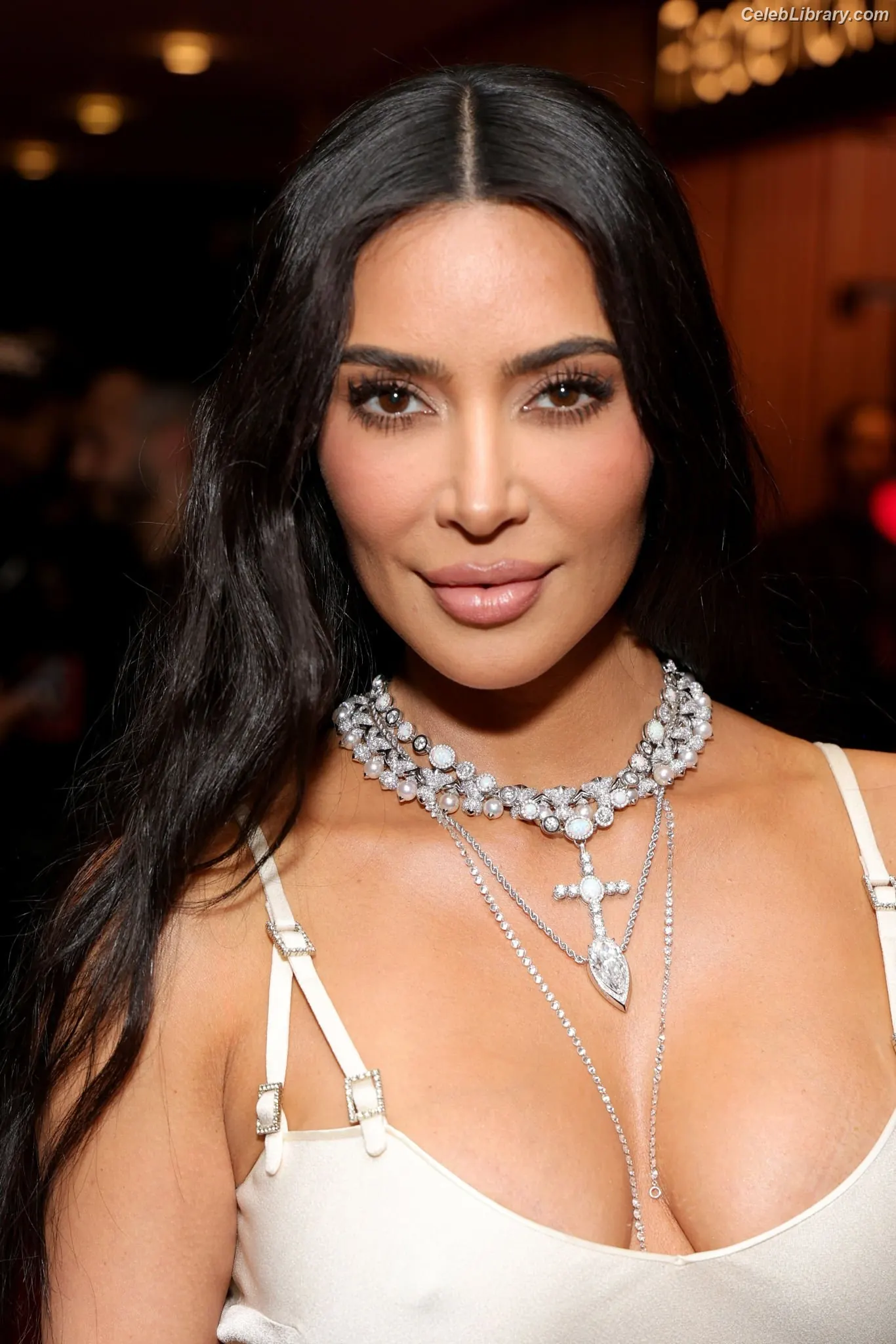Kim Kardashian photo 18 of 4169