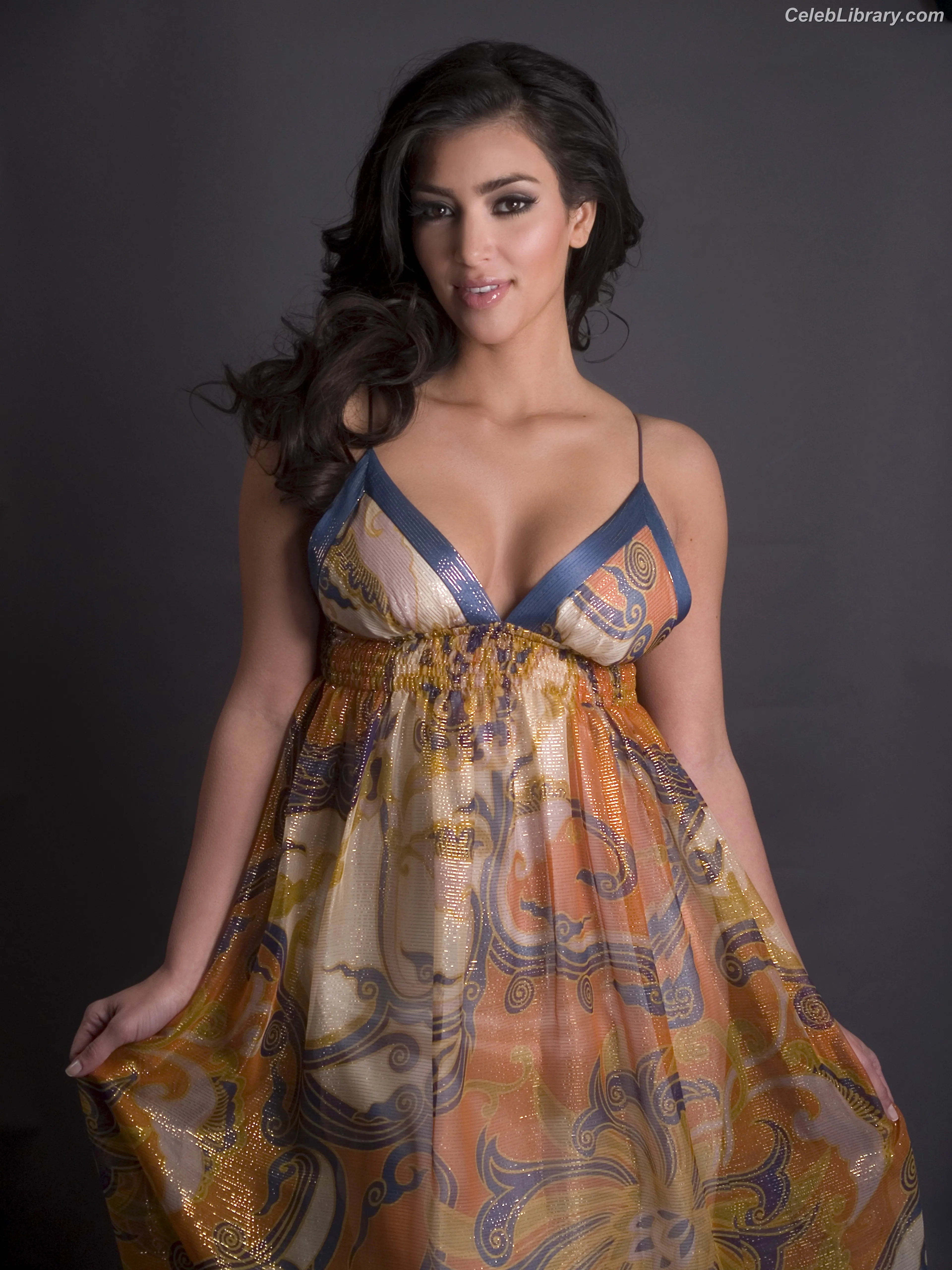 Kim Kardashian photo 23 of 4169