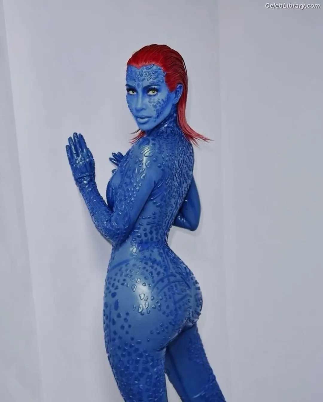 Kim Kardashian photo 15 of 4169