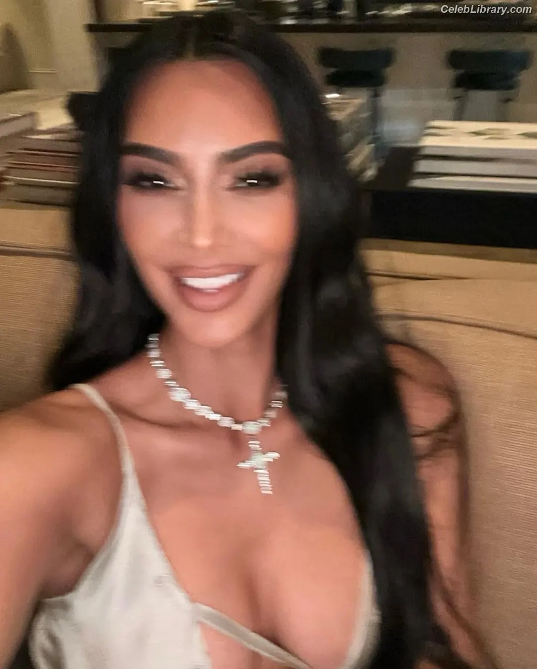 Kim Kardashian photo 10 of 4169