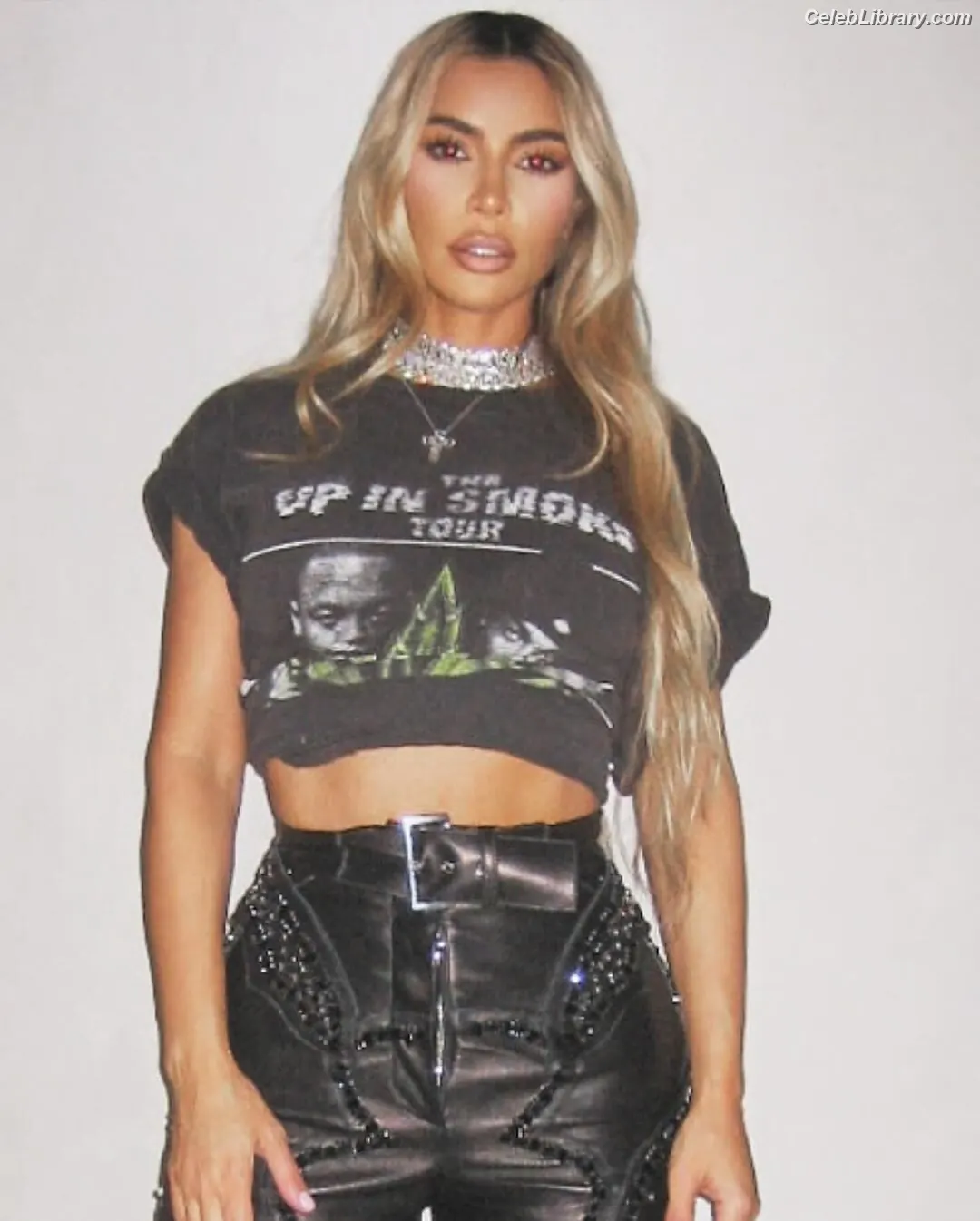 Kim Kardashian photo 17 of 4169