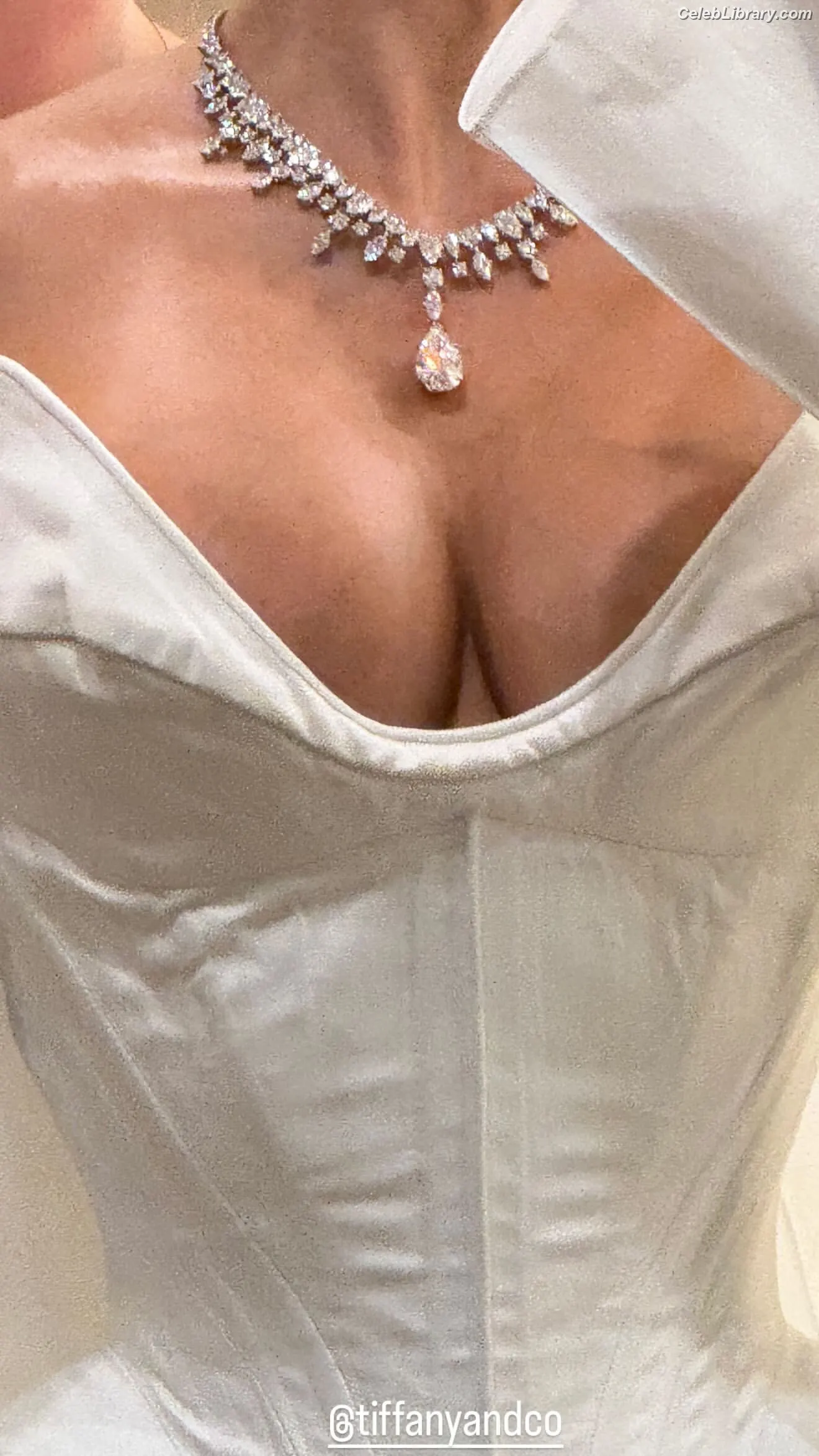 Kim Kardashian photo 11 of 4169