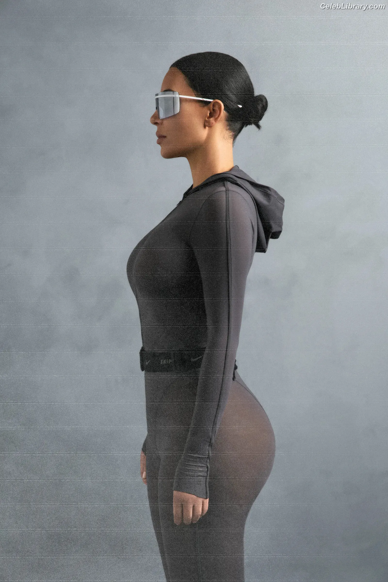 Kim Kardashian photo 15 of 4169
