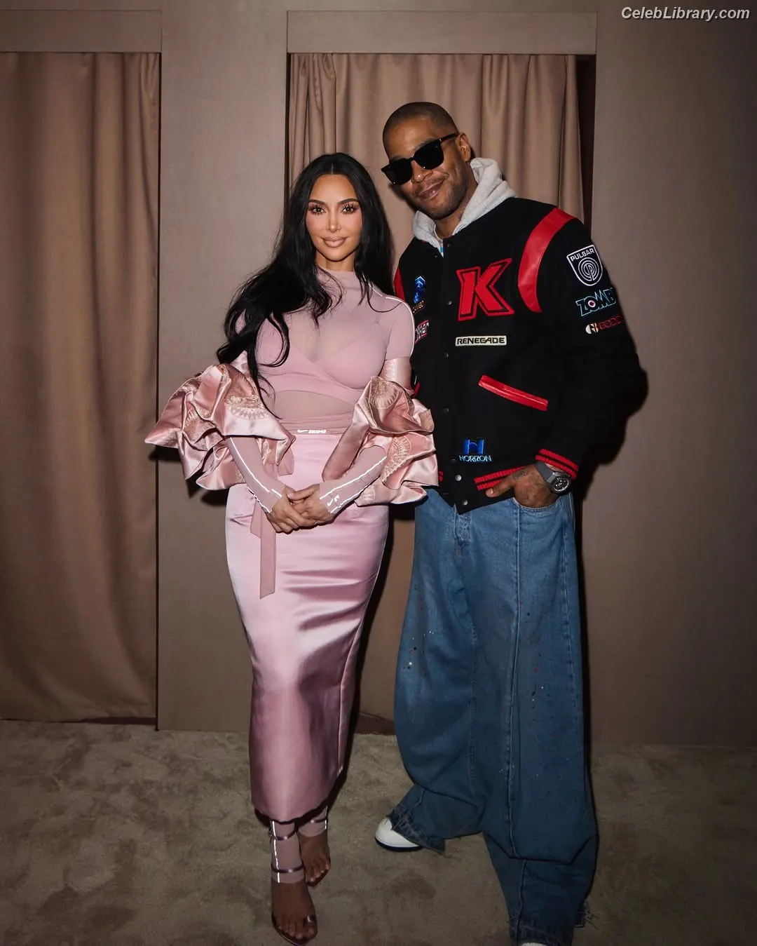 Kim Kardashian photo 21 of 4169