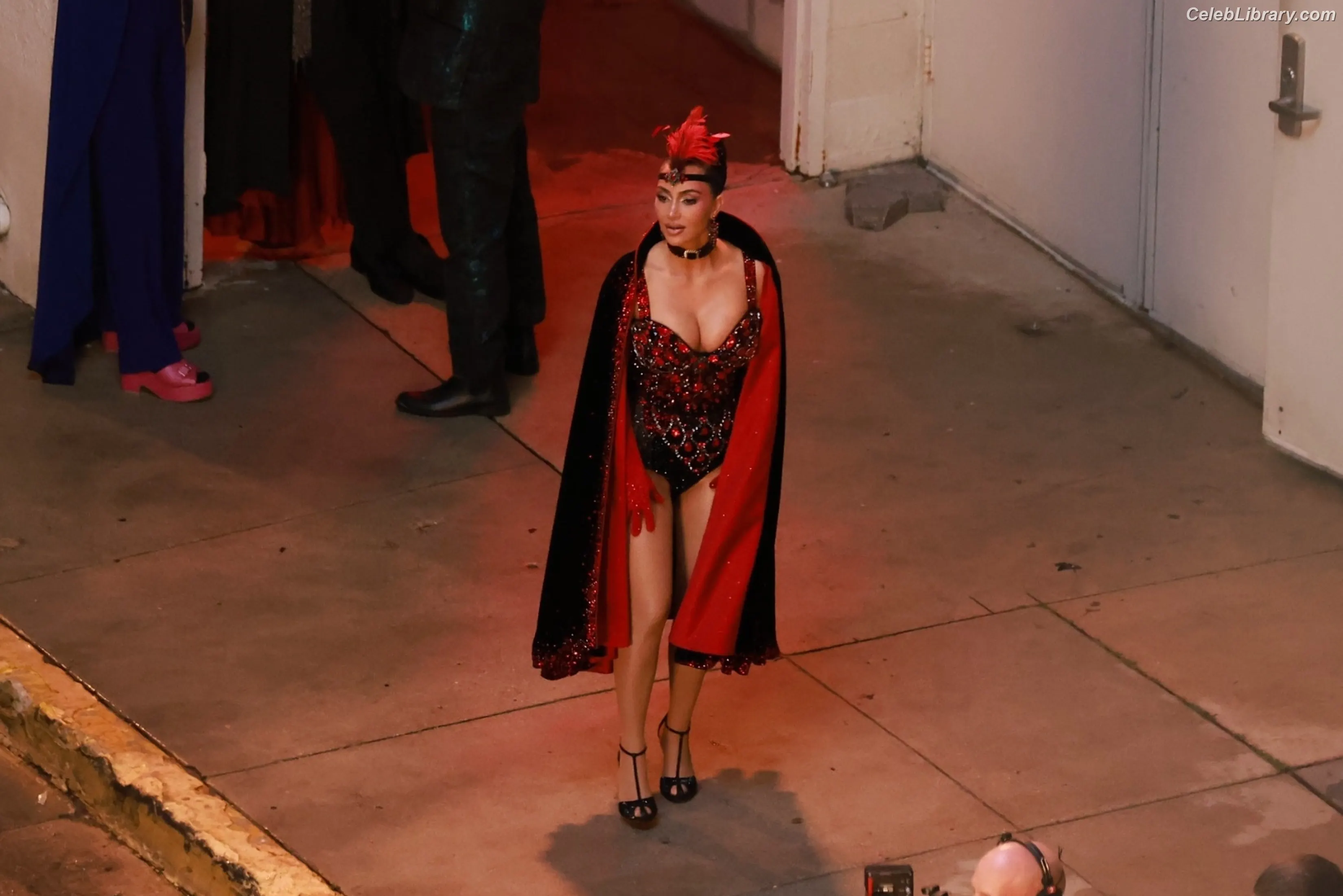 Kim Kardashian photo 4 of 4169