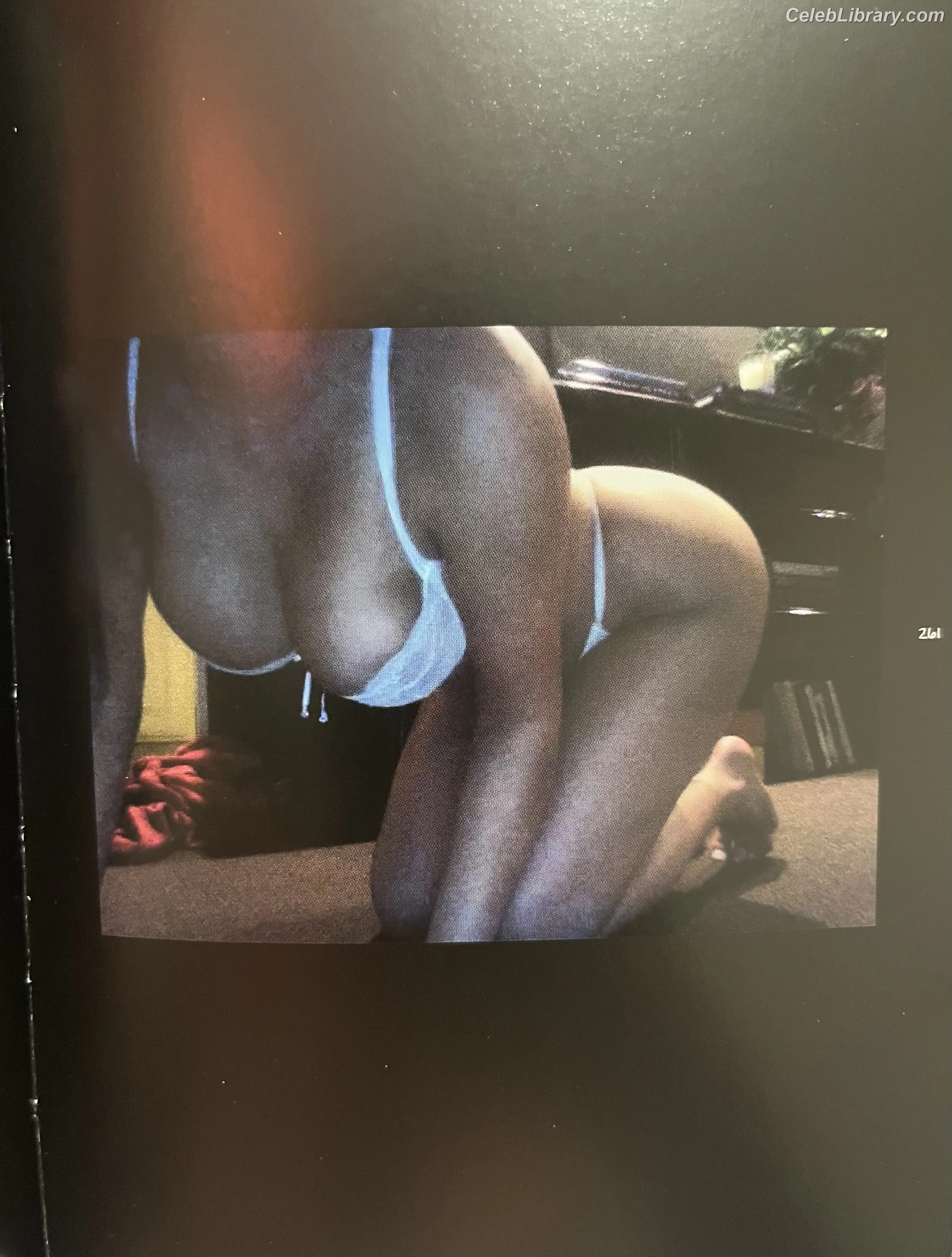 Kim Kardashian photo 12 of 4169