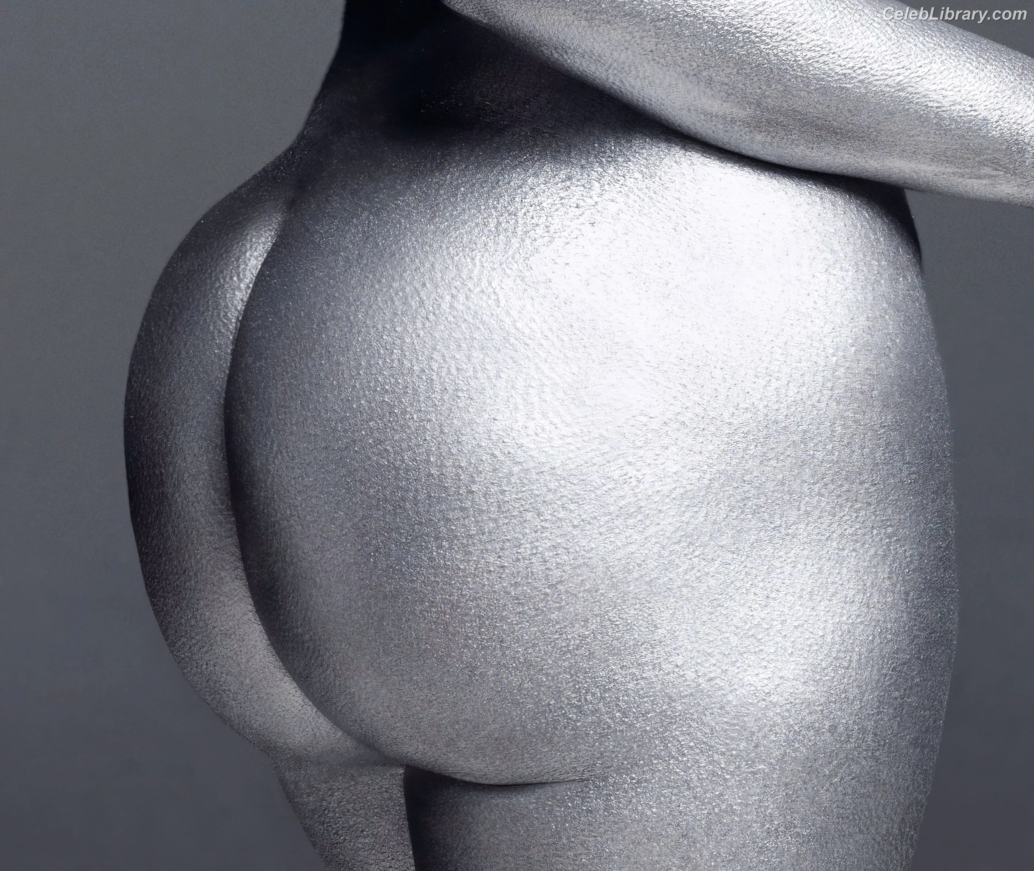 Kim Kardashian photo 9 of 4169