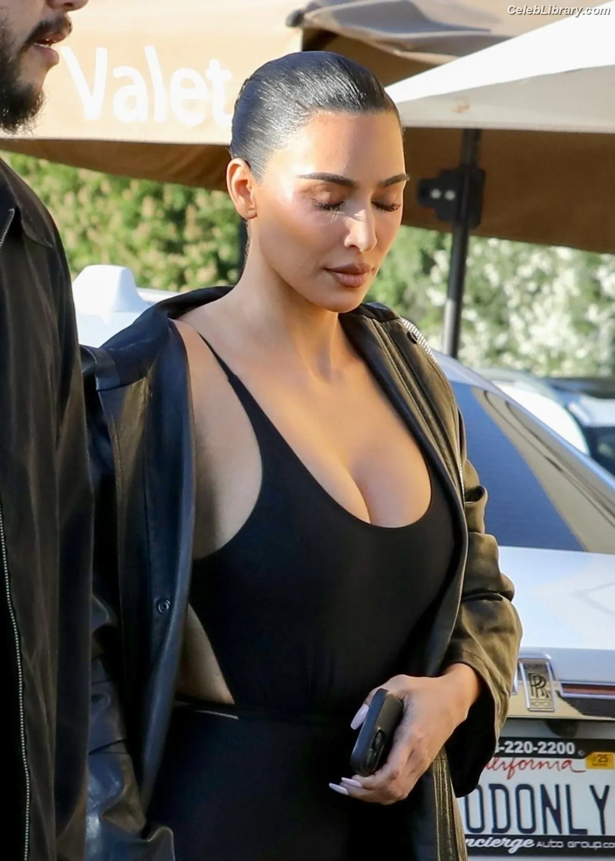 Kim Kardashian photo 10 of 4169