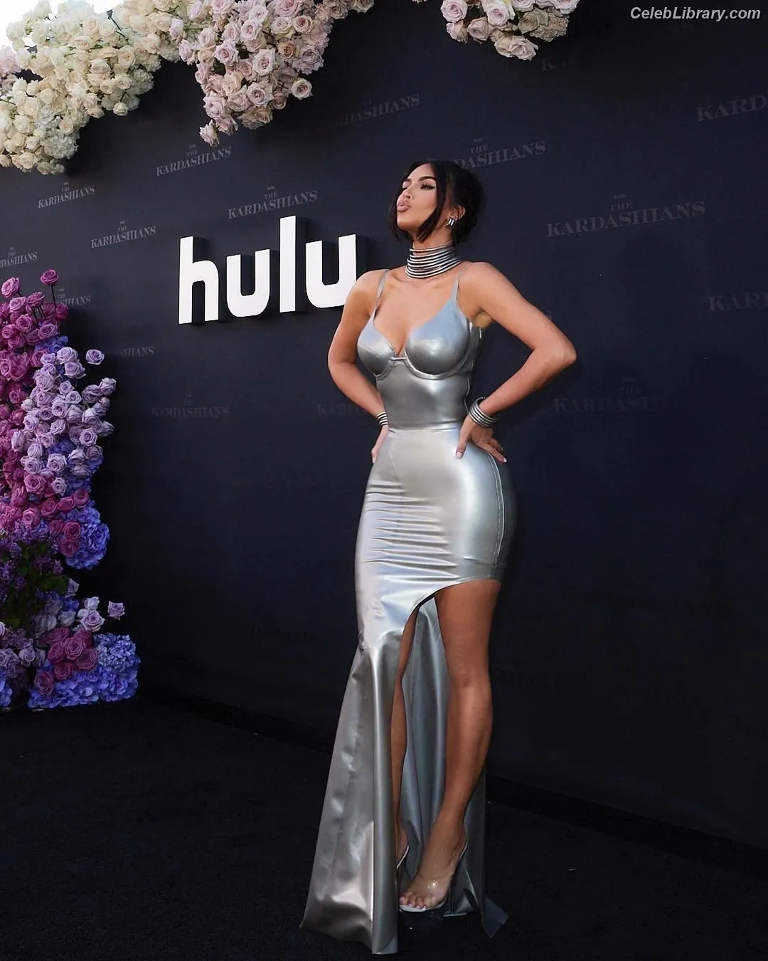 Kim Kardashian photo 8 of 4169