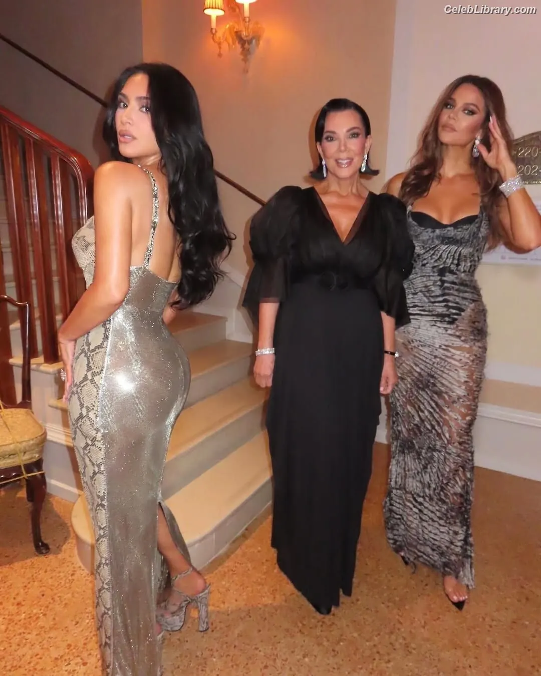 Kim Kardashian photo 8 of 4169