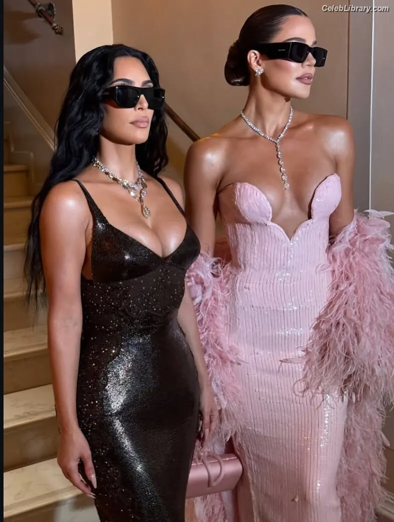 Kim Kardashian photo 9 of 4169
