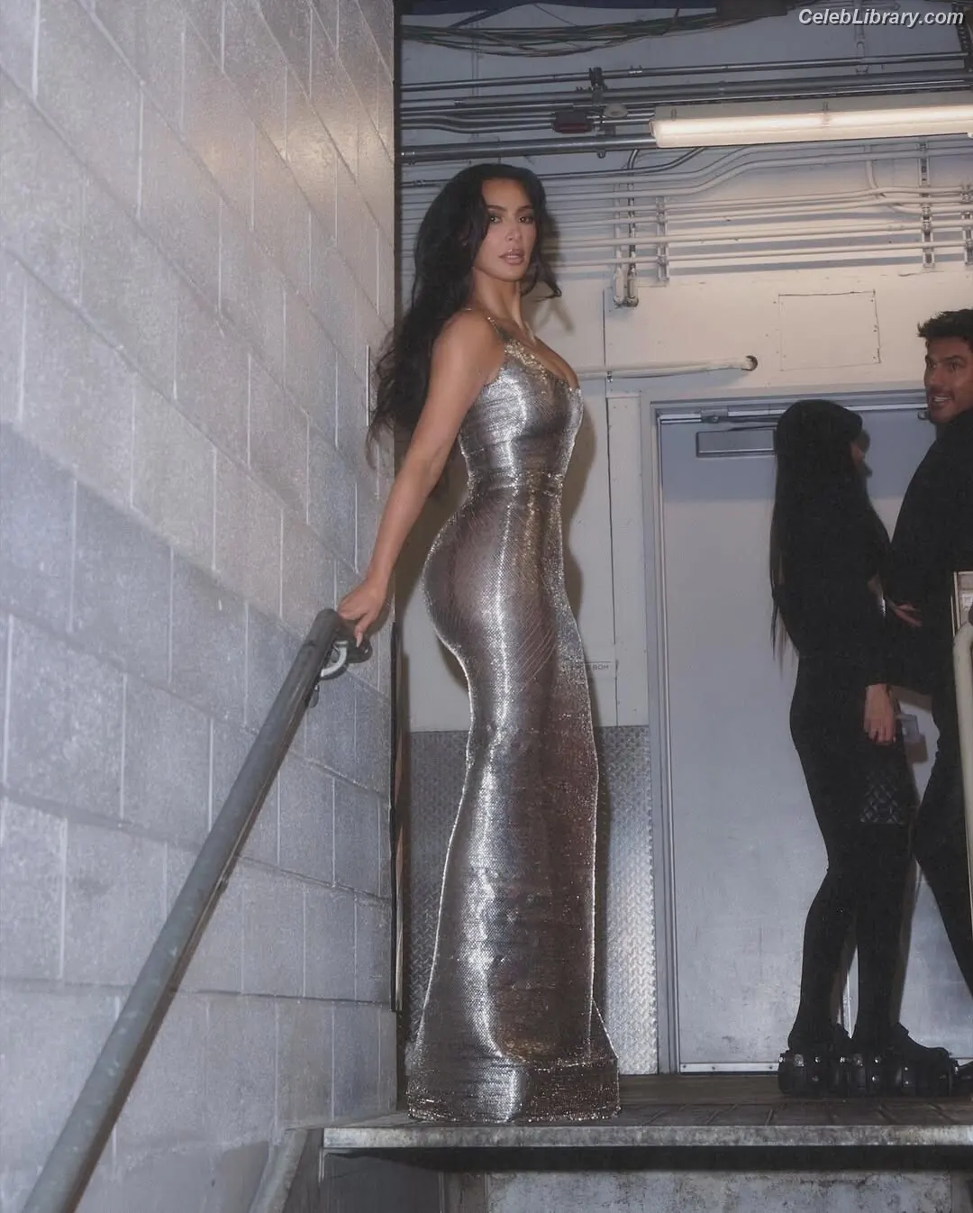 Kim Kardashian photo 24 of 4169