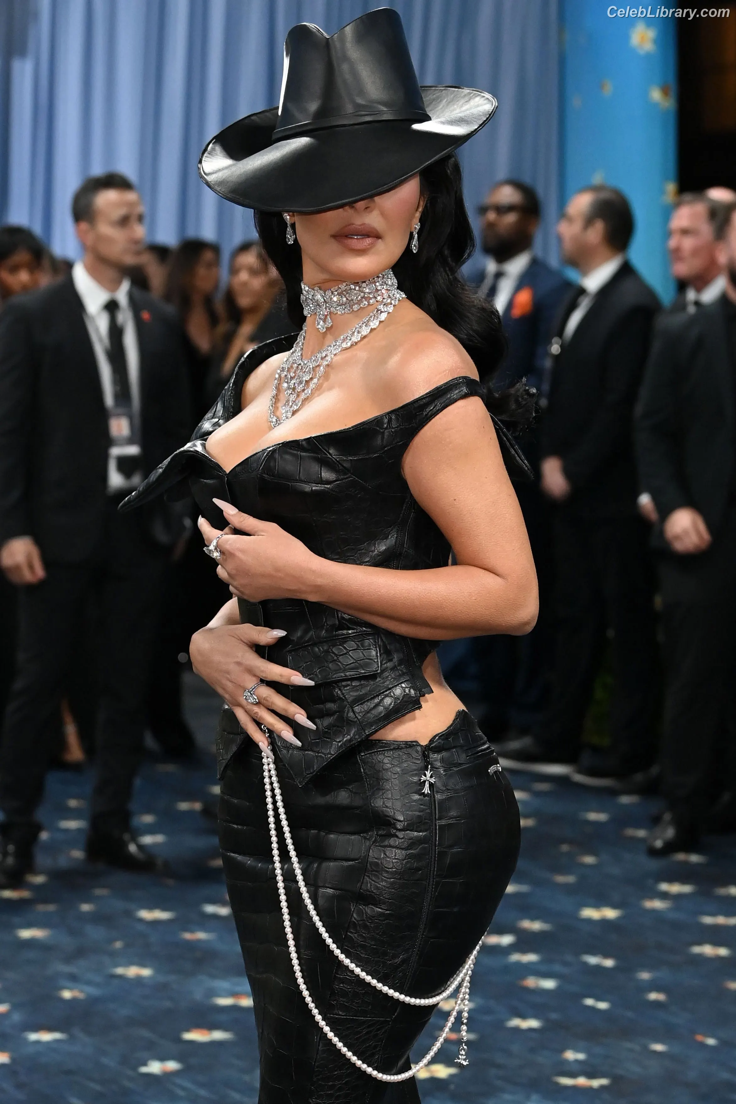 Kim Kardashian photo 9 of 4169