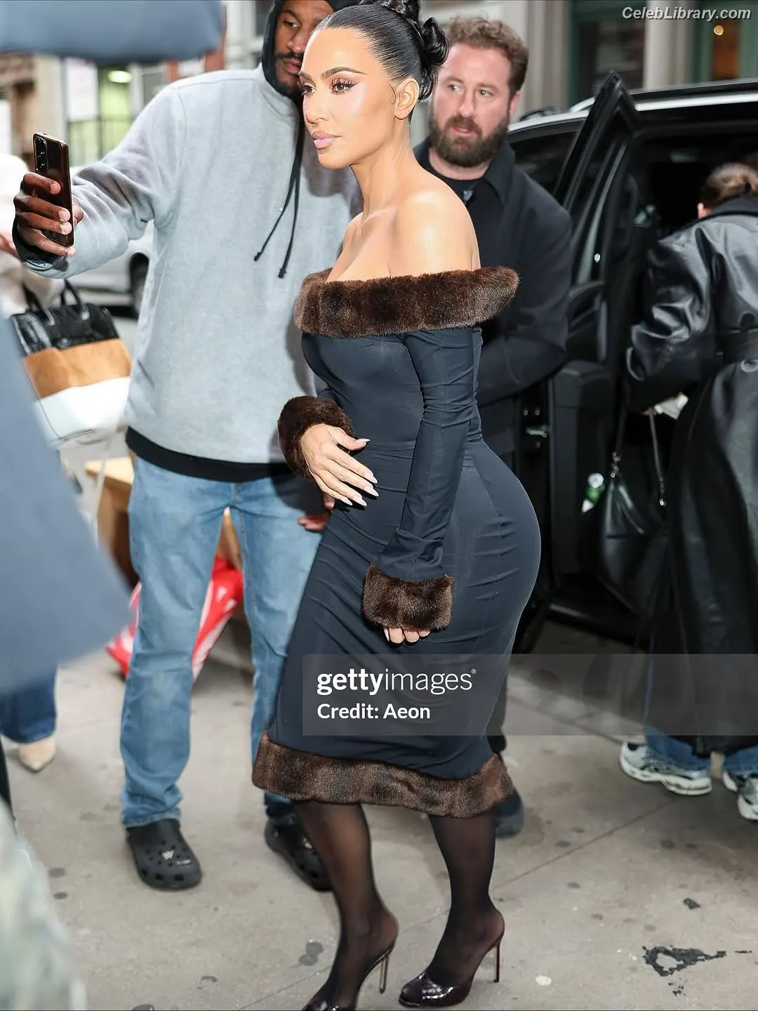 Kim Kardashian photo 5 of 4169