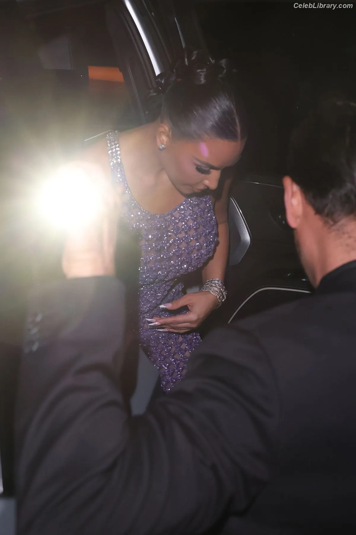 Kim Kardashian photo 11 of 4169
