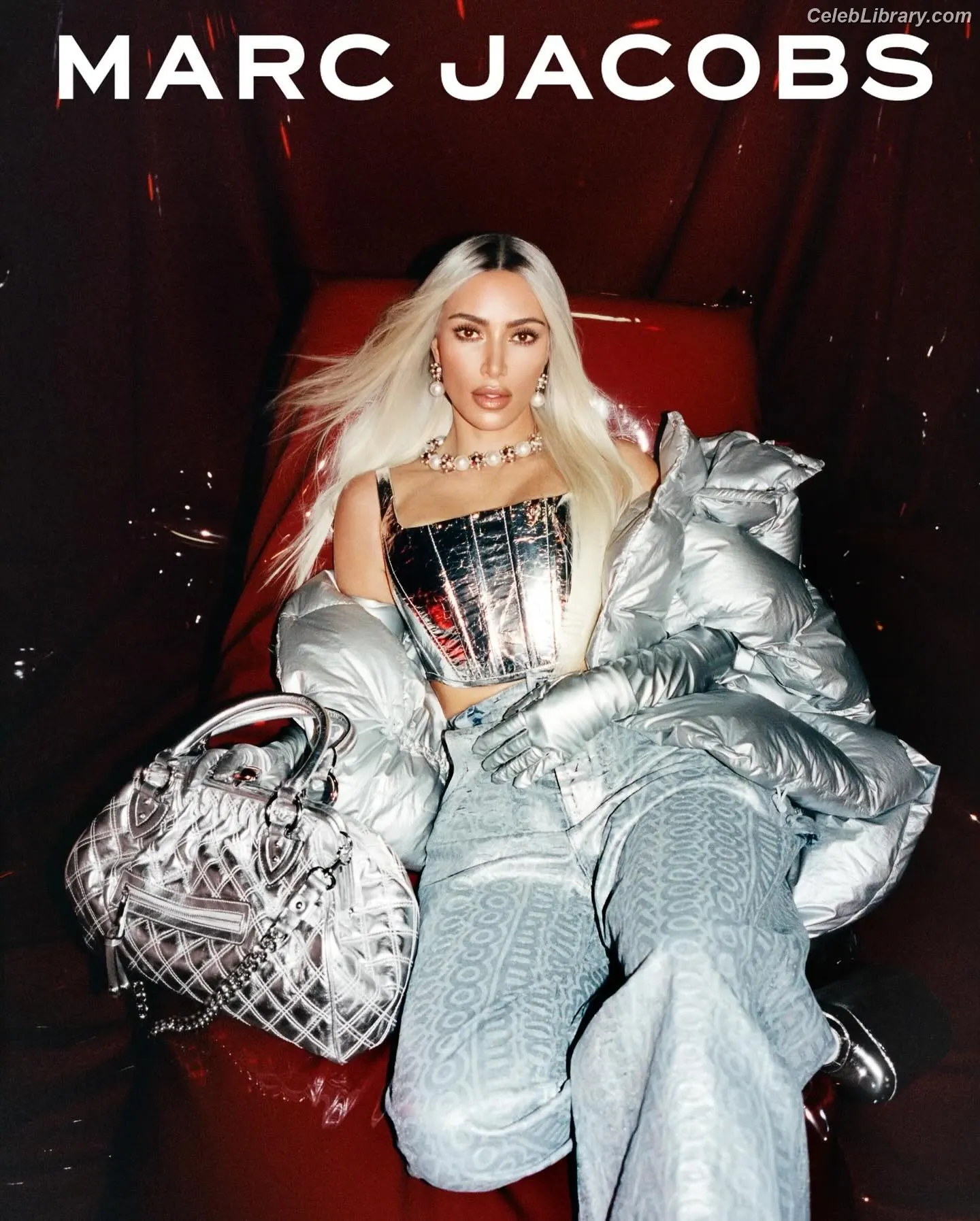 Kim Kardashian photo 4 of 4169