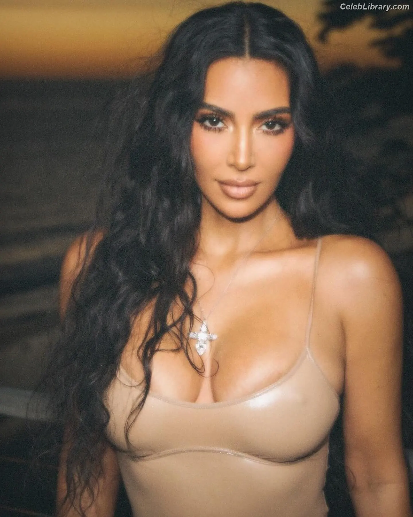 Kim Kardashian photo 10 of 4169