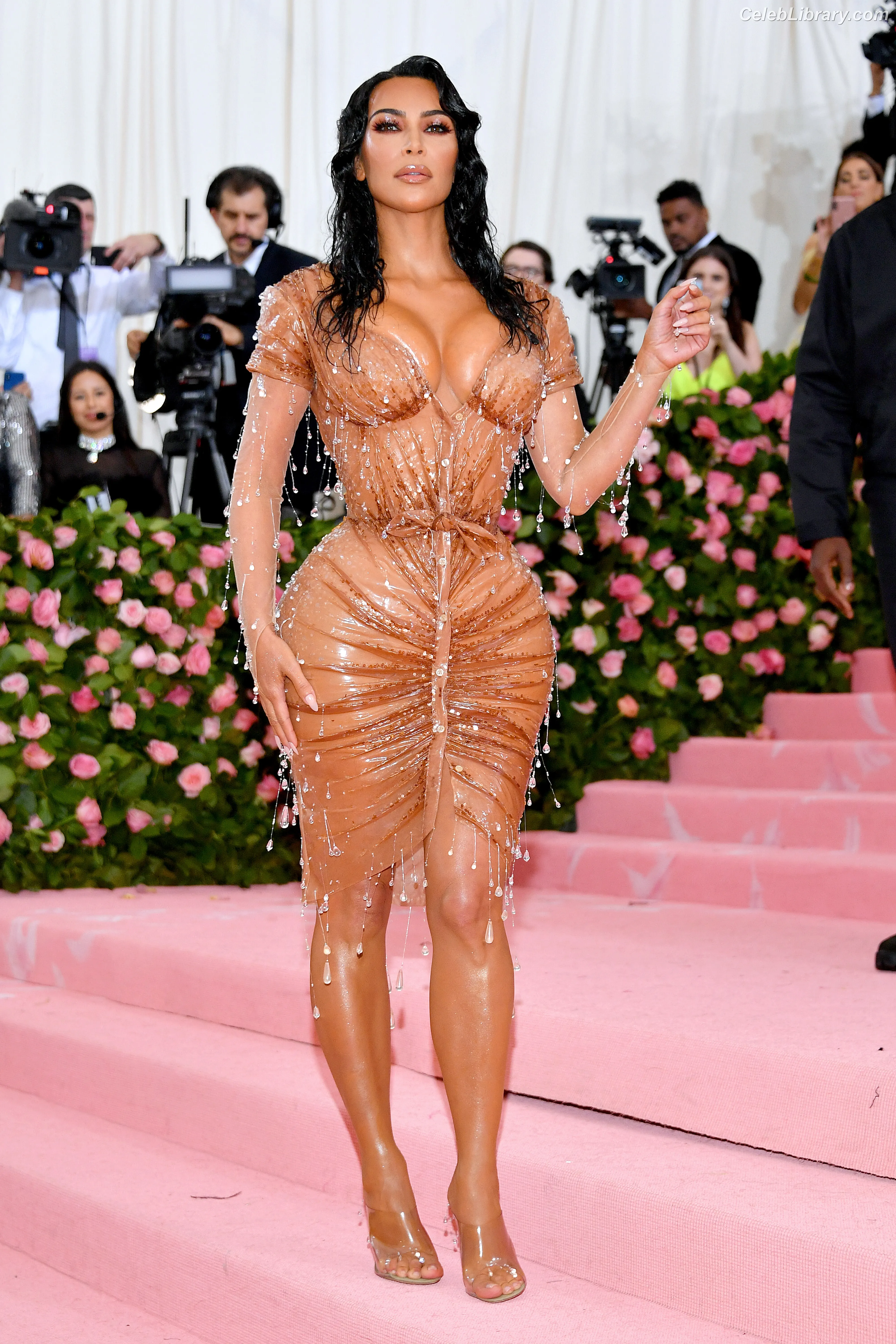 Kim Kardashian photo 2 of 4169