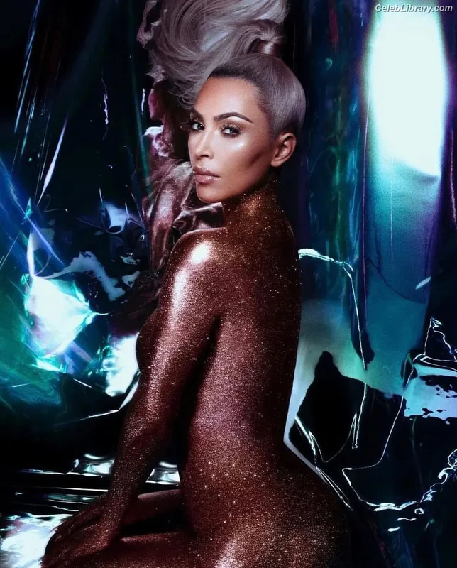 Kim Kardashian photo 23 of 4170