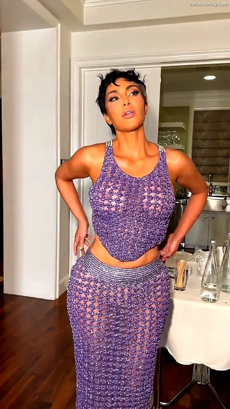 Kim Kardashian photo 6 of 4170