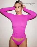 Kim Kardashian photo 5 of 4170