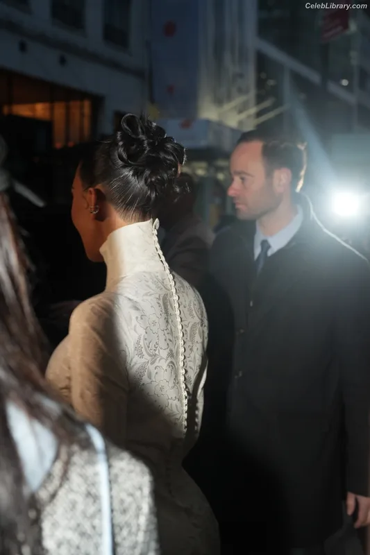 Kim Kardashian photo 11 of 4170