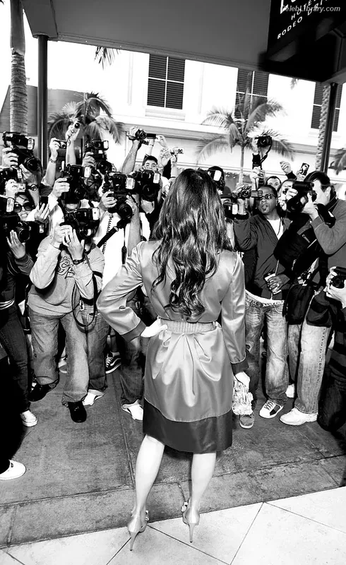 Kim Kardashian photo 19 of 4170