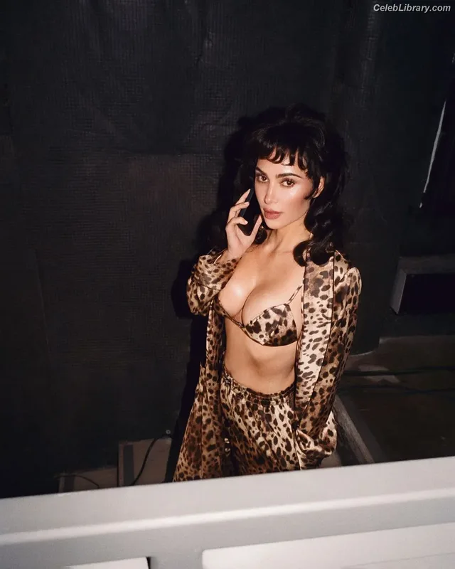 Kim Kardashian photo 23 of 4170