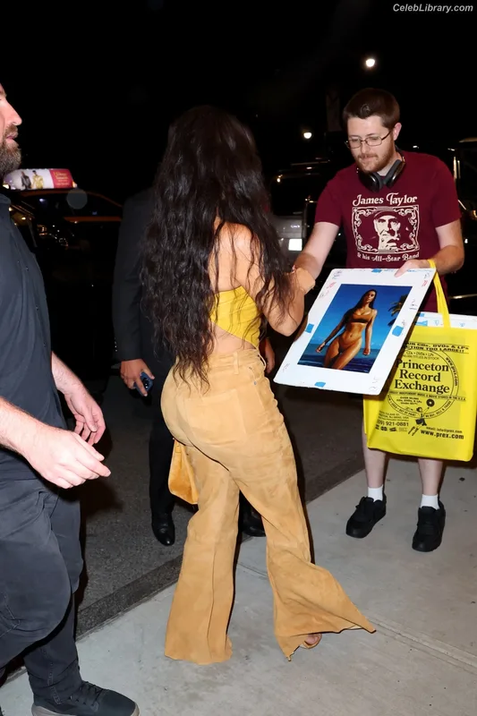 Kim Kardashian photo 2 of 4170