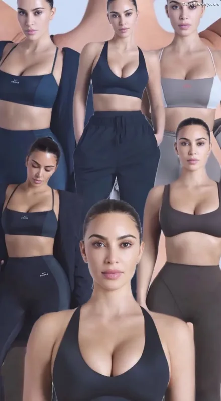 Kim Kardashian photo 17 of 4170