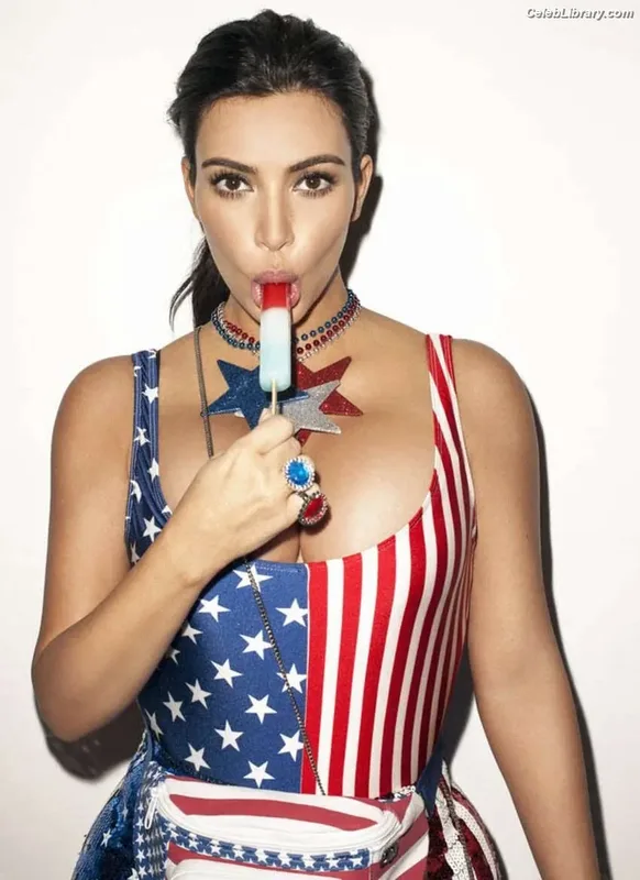 Kim Kardashian photo 21 of 4170