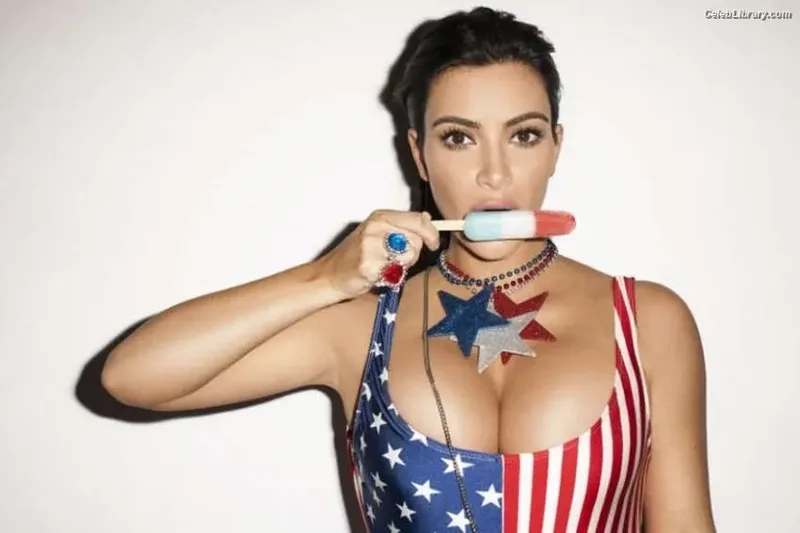 Kim Kardashian photo 23 of 4170