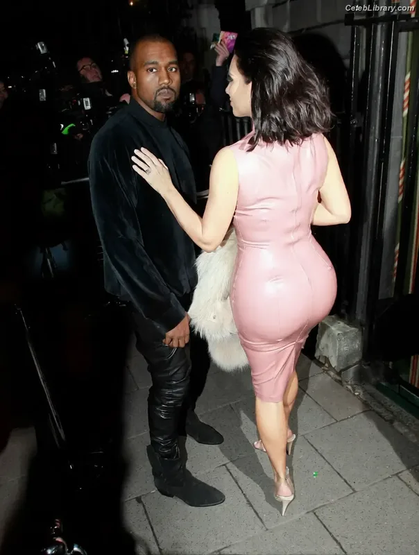 Kim Kardashian photo 6 of 4170