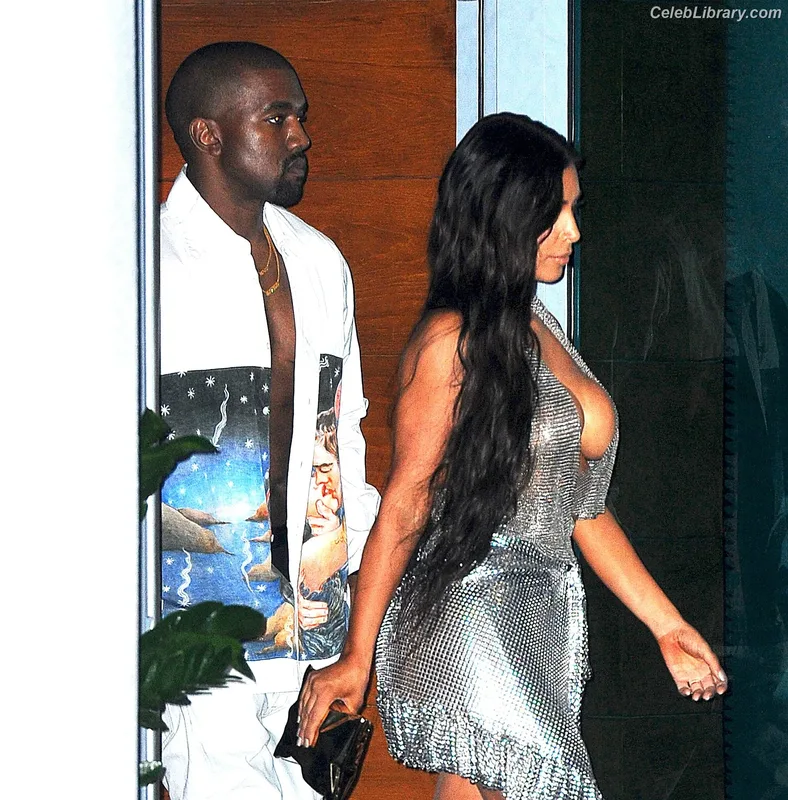 Kim Kardashian photo 22 of 4170