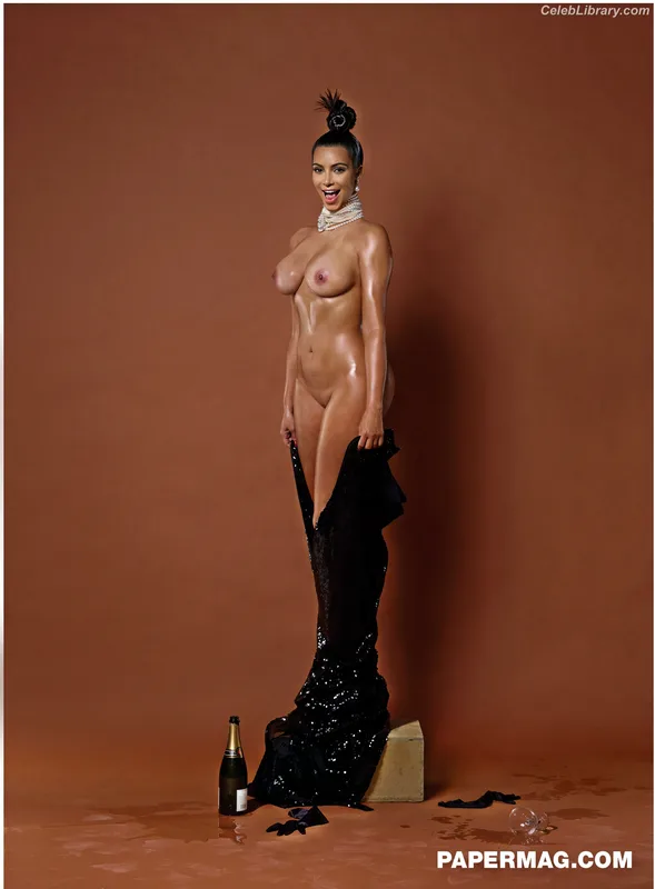Kim Kardashian photo 24 of 4170