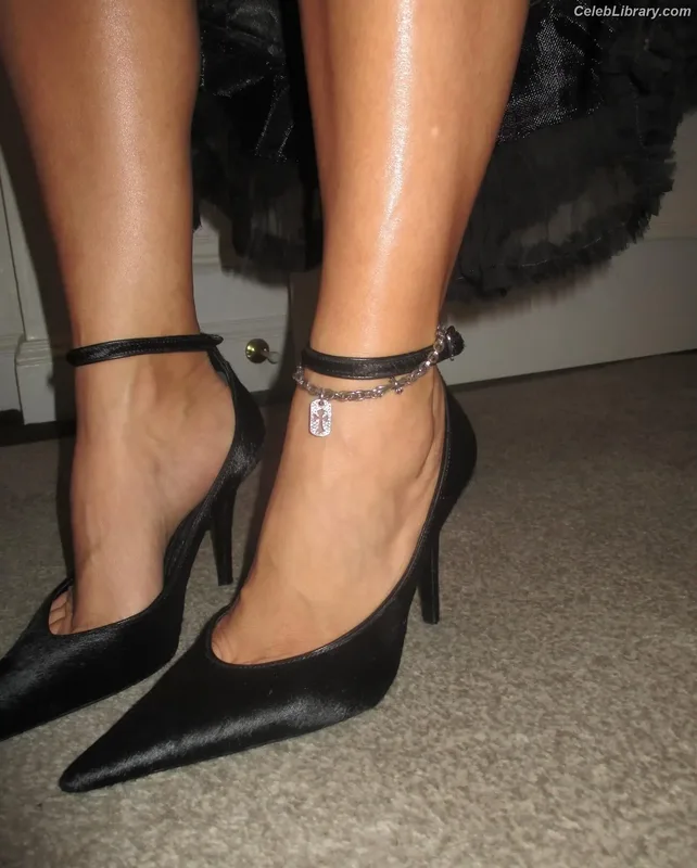 Kim Kardashian photo 4 of 4170
