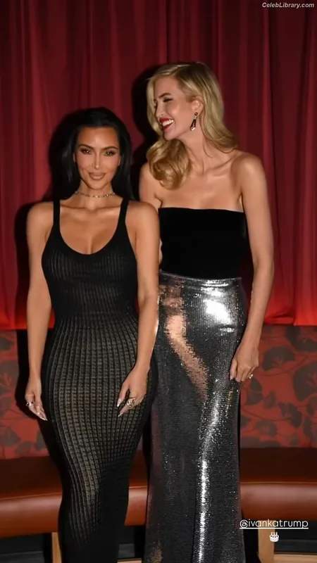 Kim Kardashian photo 23 of 4170