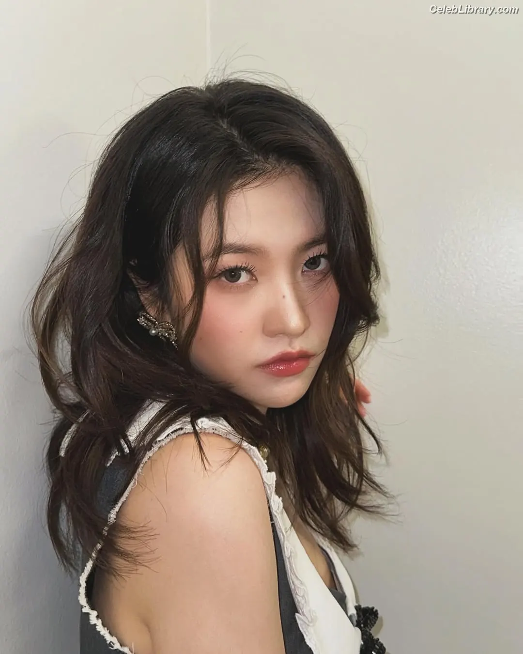 Kim Ye-rim (Yeri - Red Velvet) photo 1 of 106