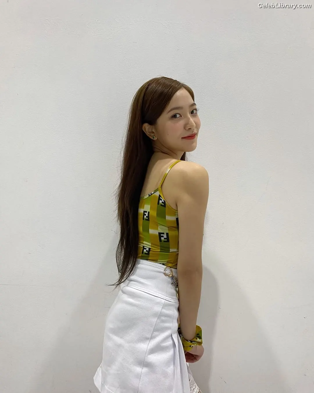 Kim Ye-rim (Yeri - Red Velvet) photo 5 of 106