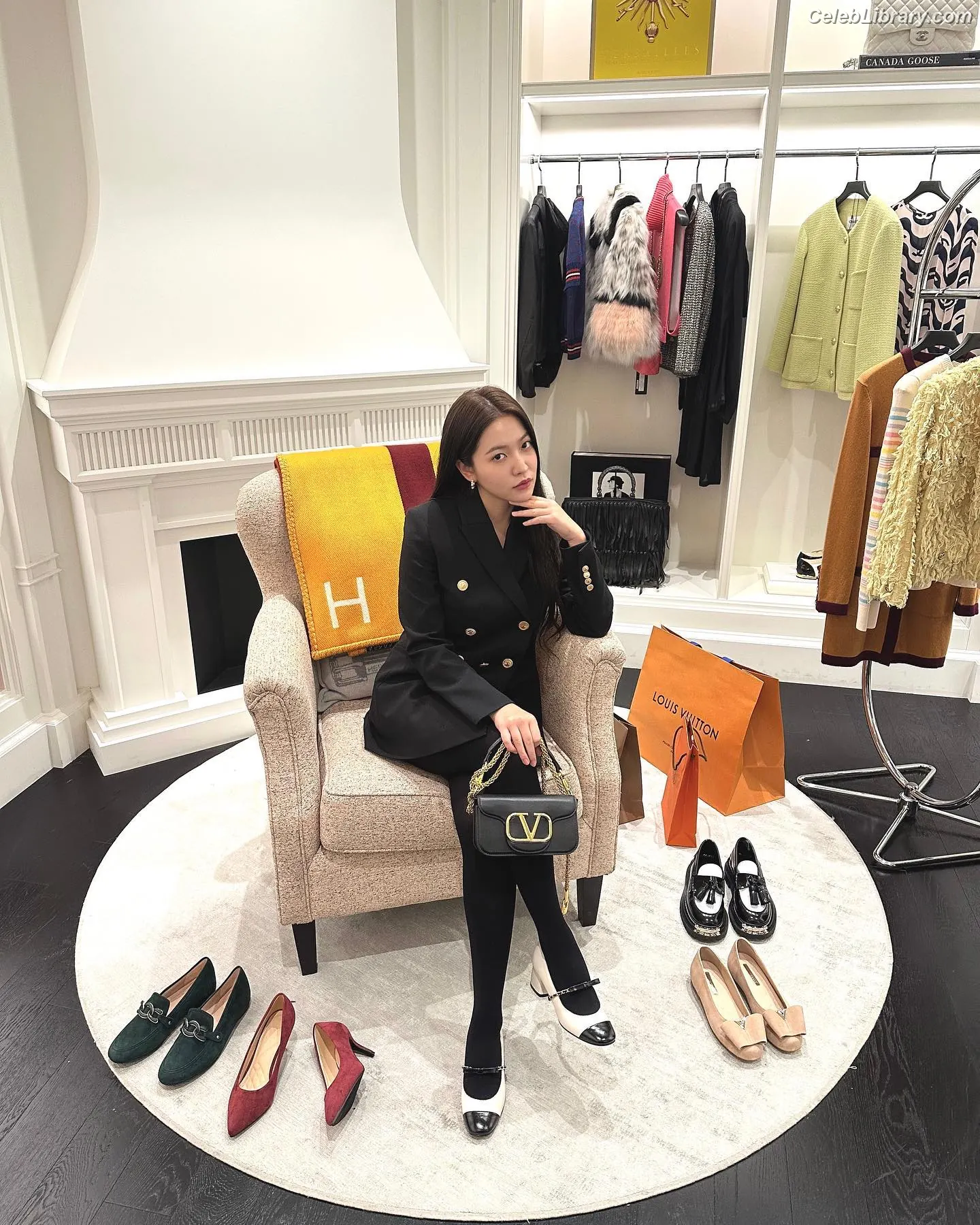 Kim Ye-rim (Yeri - Red Velvet) photo 24 of 106