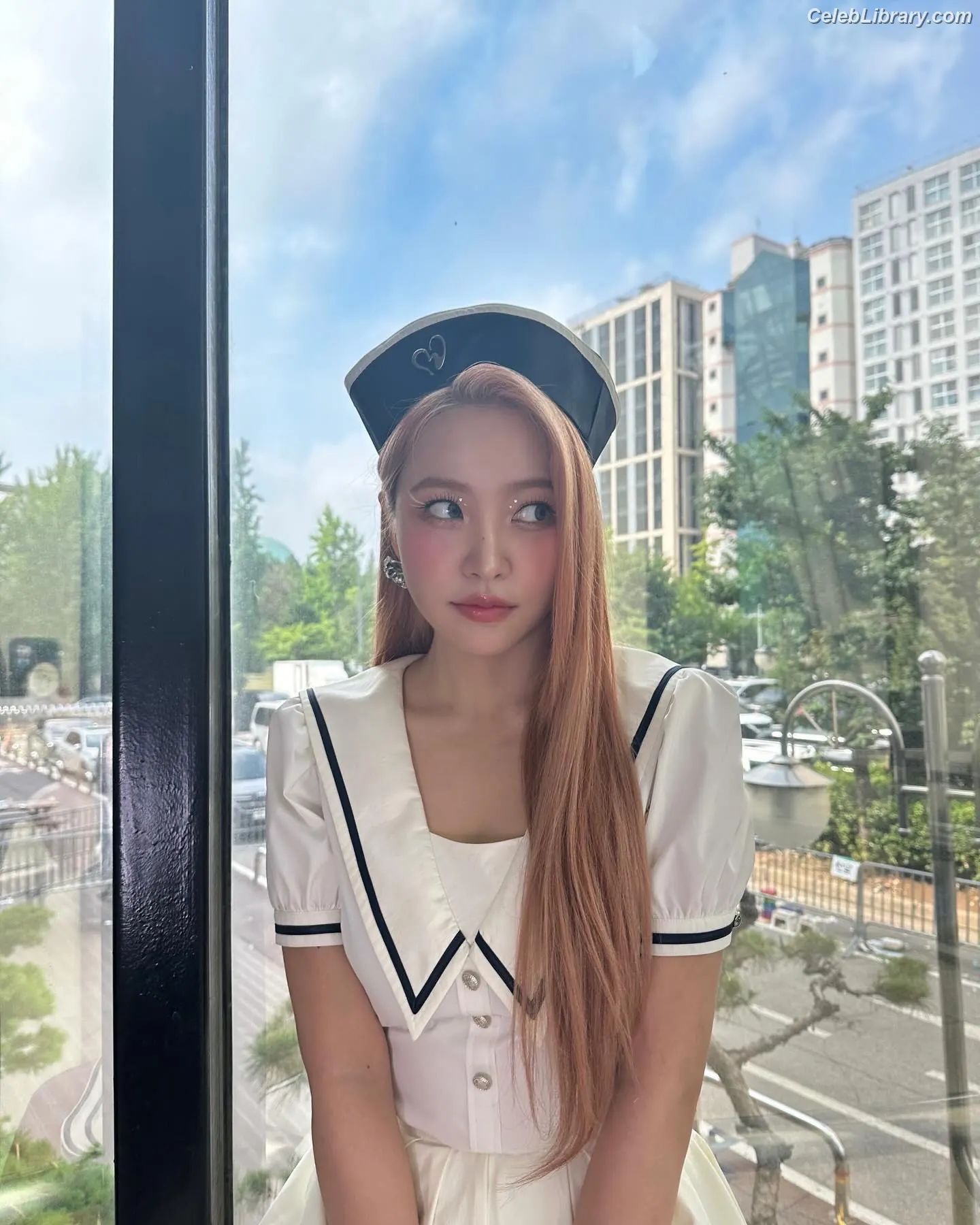 Kim Ye-rim (Yeri - Red Velvet) photo 24 of 106